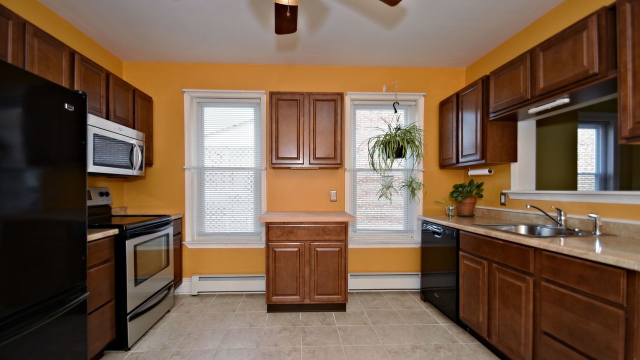 360 Ridge Ave, Spring City, PA, 19475 Scene 4