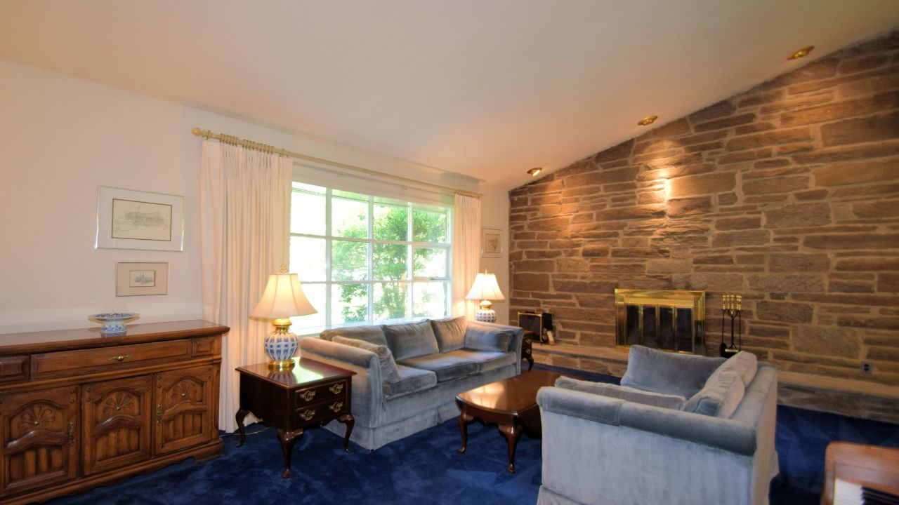 23 S Homestead Dr, Yardley, PA, 19067 Scene 2