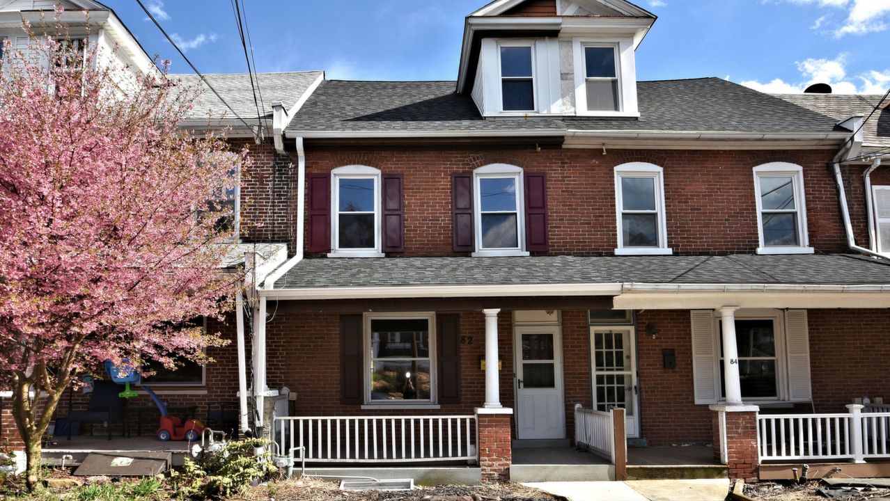 82 Hillside Ave, Souderton, PA, 18964 Scene 1