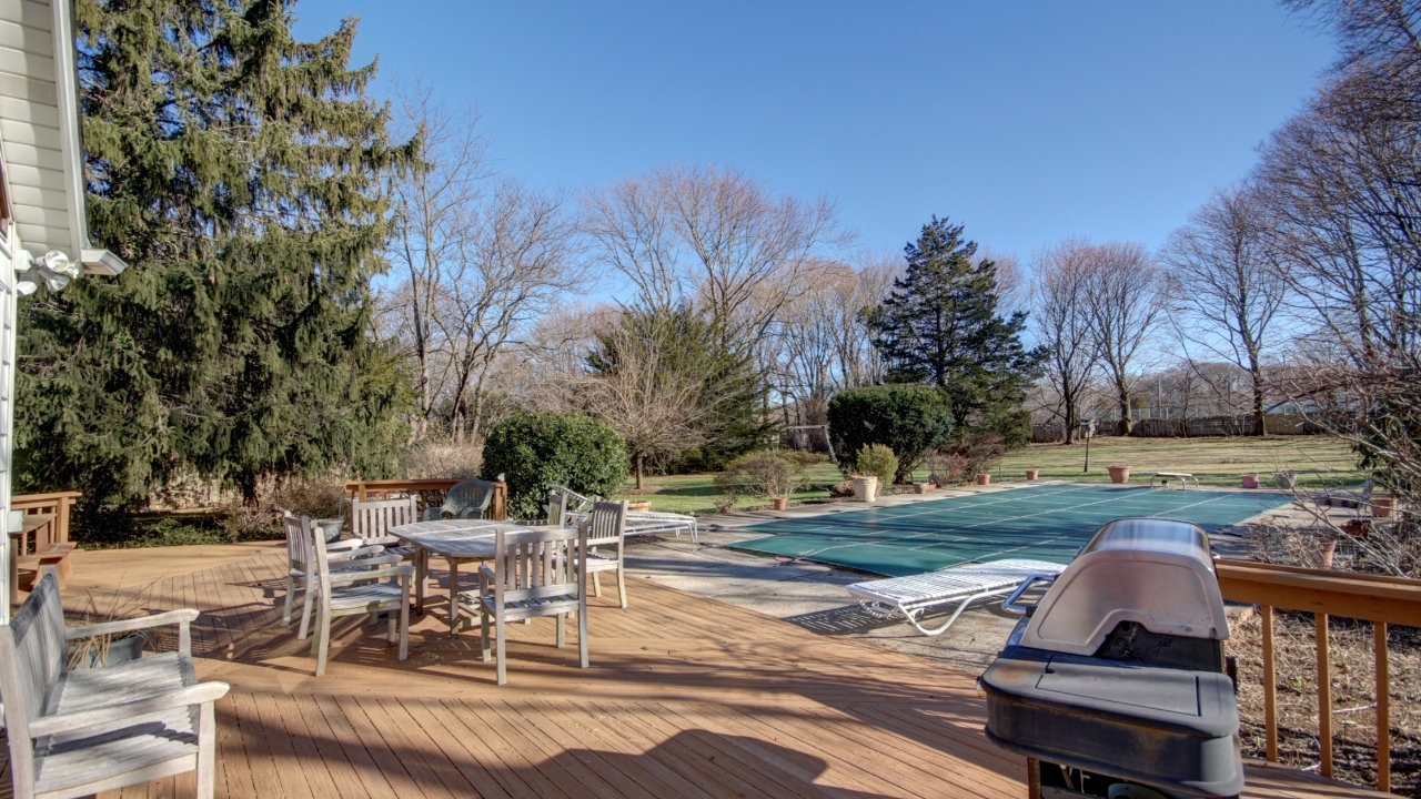 Backyard Pool & Deck