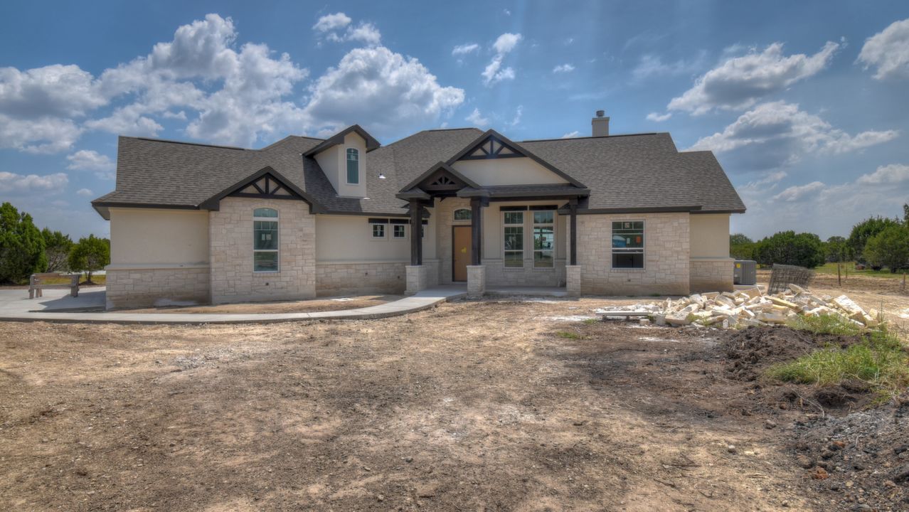 410 Sunny Slope, Liberty Hill, TX, 78642 Scene 2