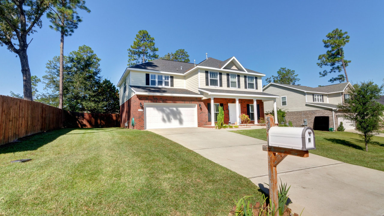 02.Front_03
