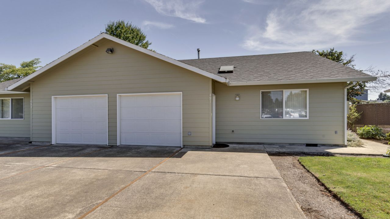 491 NE 4th St, Canby, OR, 97013 Scene 2