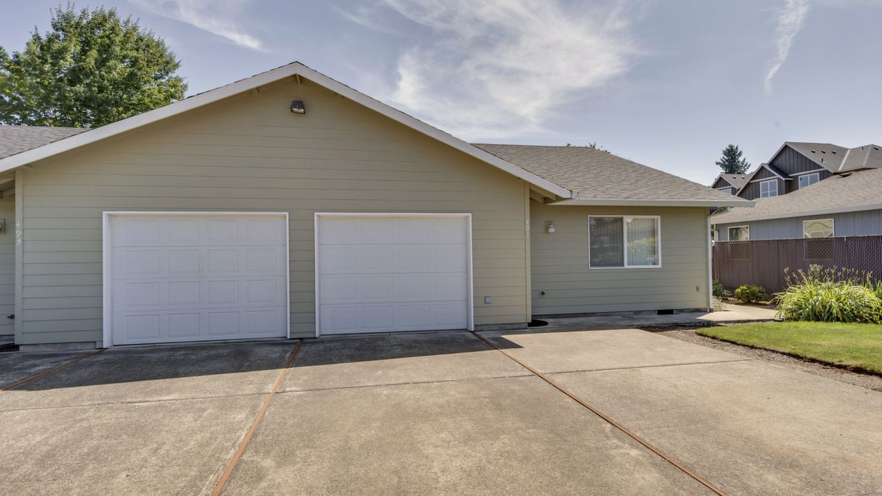 491 NE 4th St, Canby, OR, 97013 Scene 3