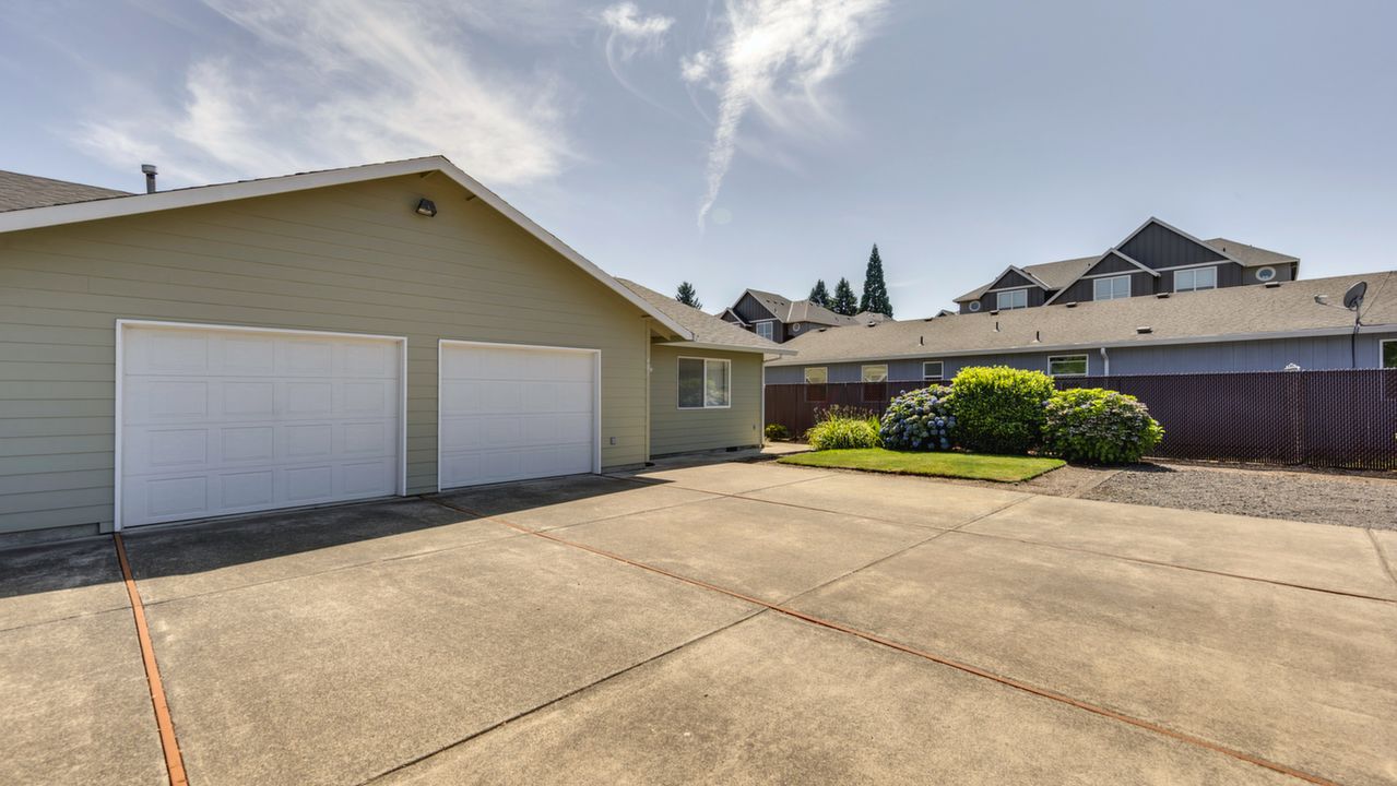 491 NE 4th St, Canby, OR, 97013 Scene 4