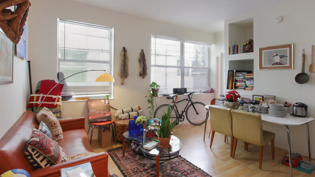 1342-Drexel-Ave-#105-02