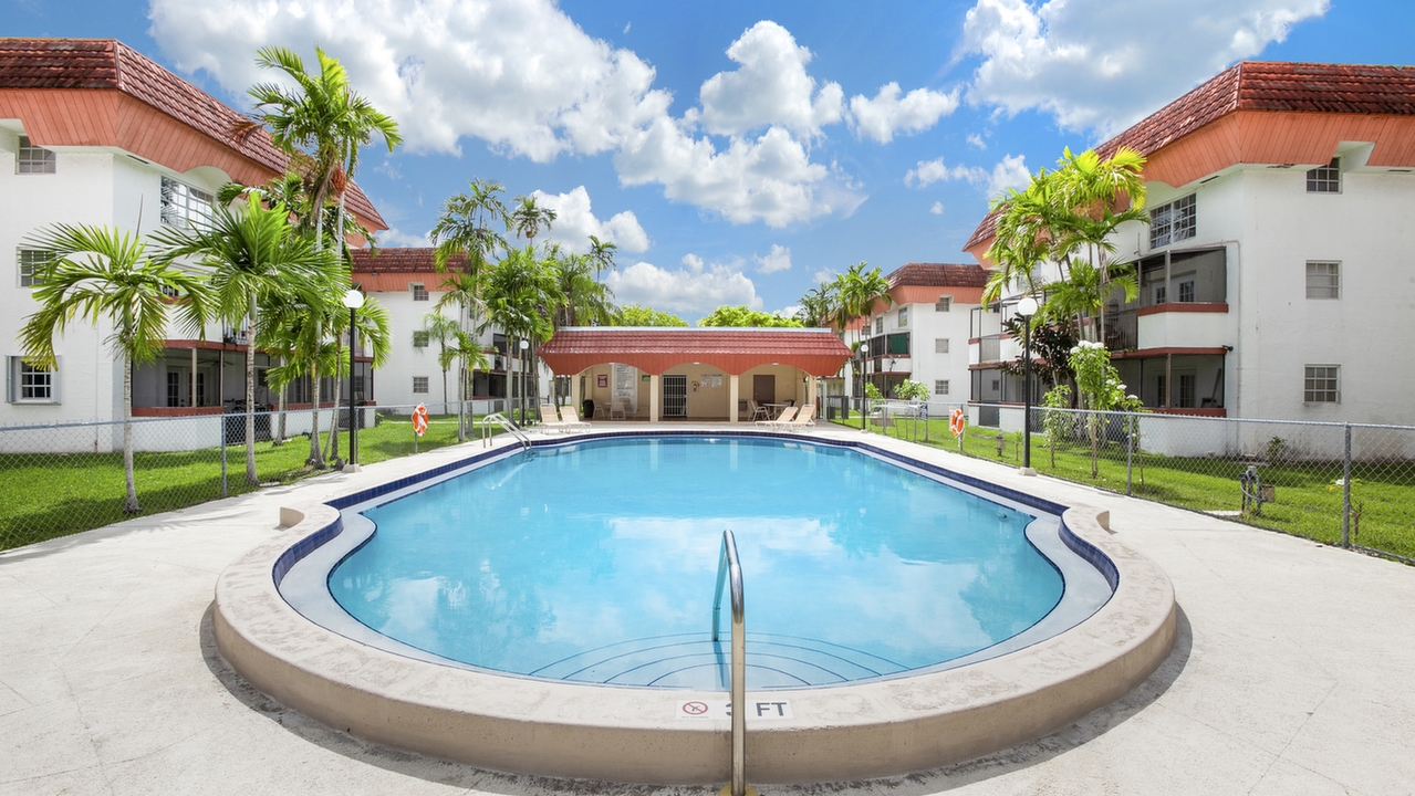 10905-N-Kendall-Dr-#302-01