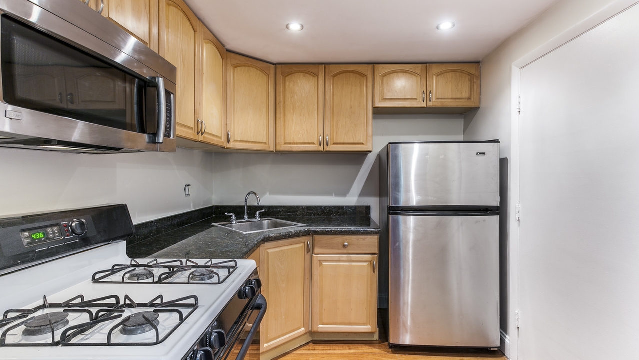 10905-N-Kendall-Dr-#302-04