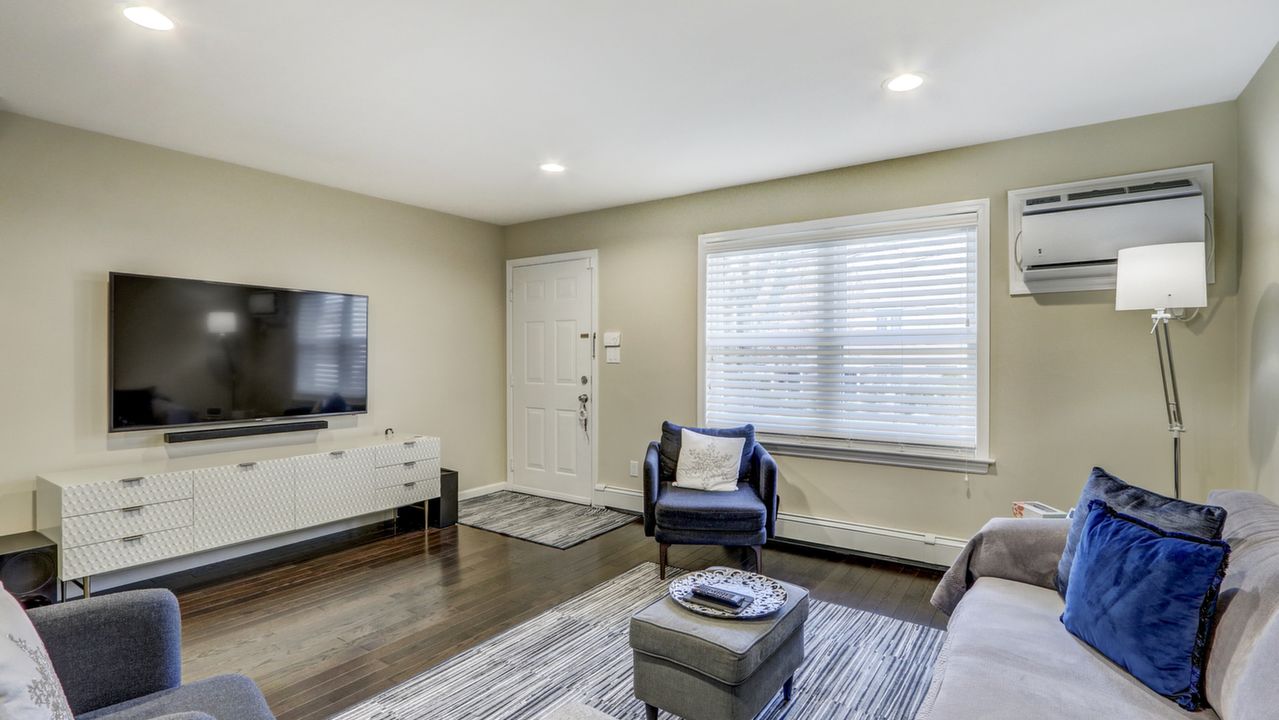 18 West Valley Stream Blvd, Valley Stream, NY, 11580 Scene 3