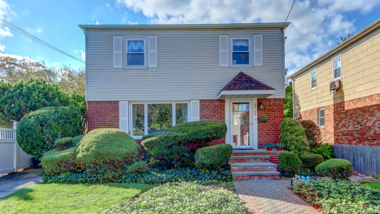 42-34 218th St, Bayside, NY, 11361 Scene 1