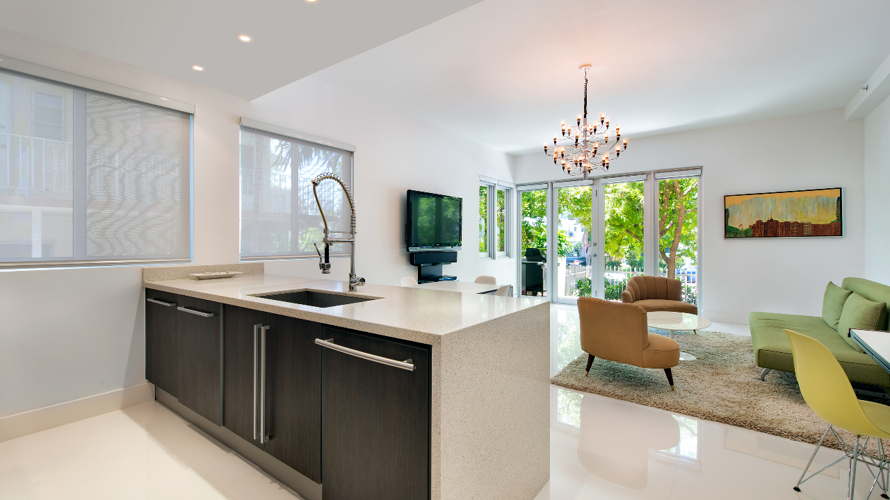 1027-Michigan-Ave-#2-(1B)-09