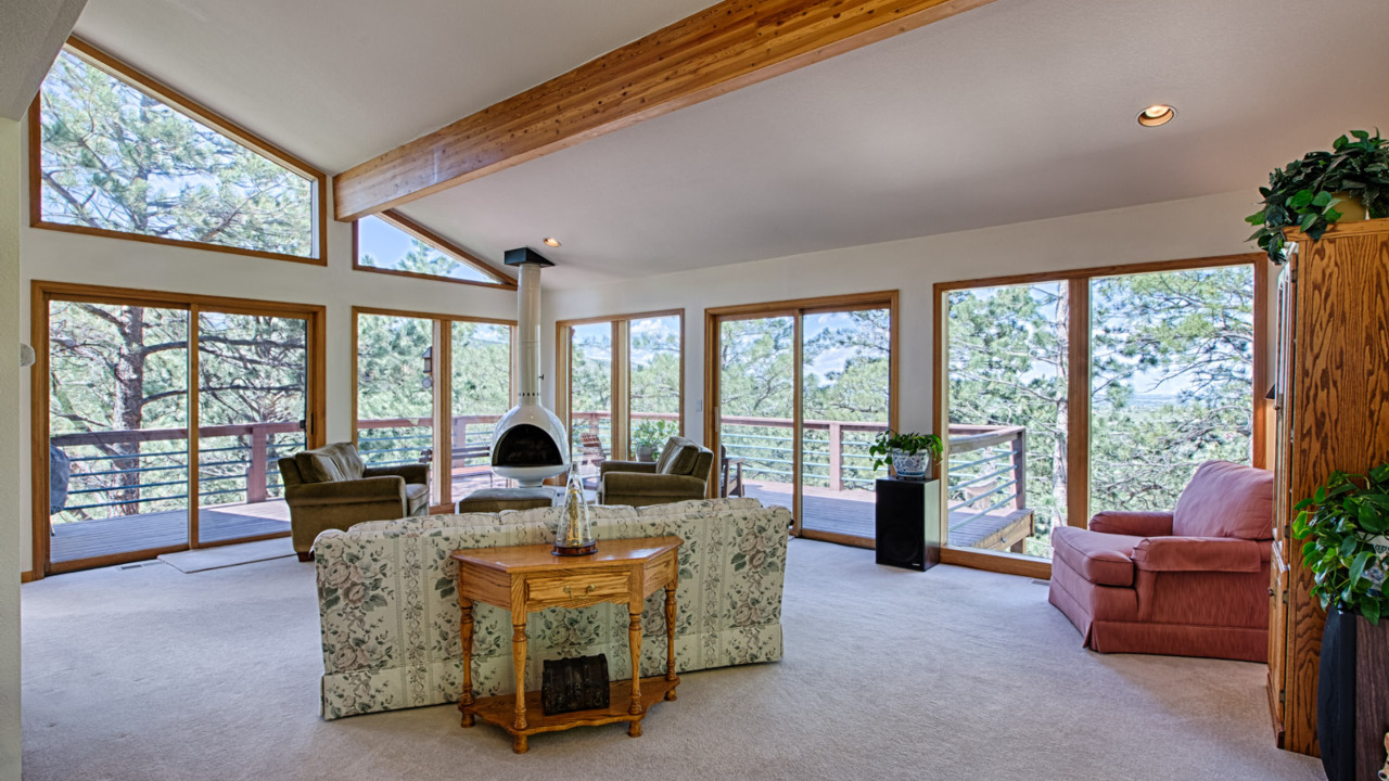 Expansive Windows 