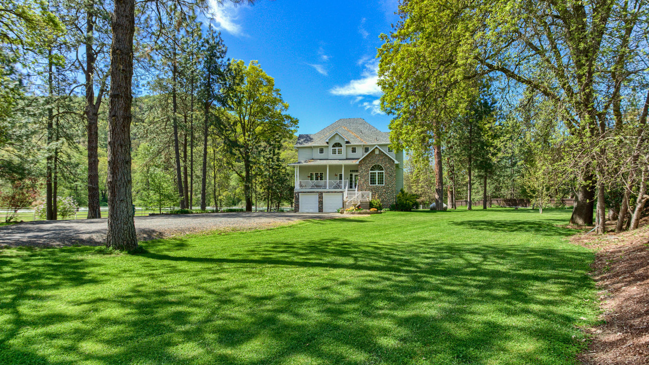 12539 Hwy 234, Gold Hill, OR, 97525 Scene 4