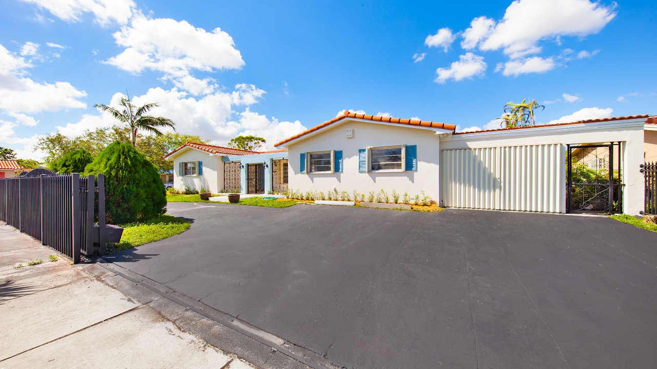 1822-SW-99th-Place-02