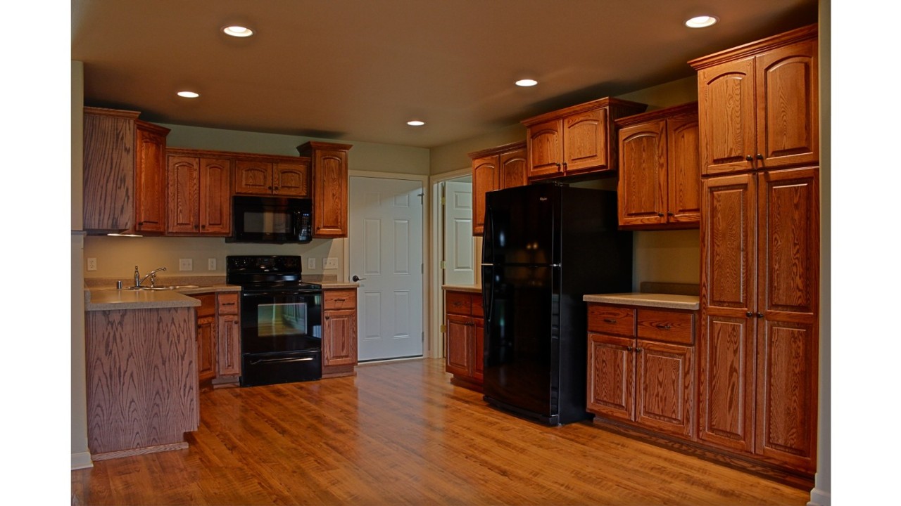 Foxboro Properties (715) 835-6001