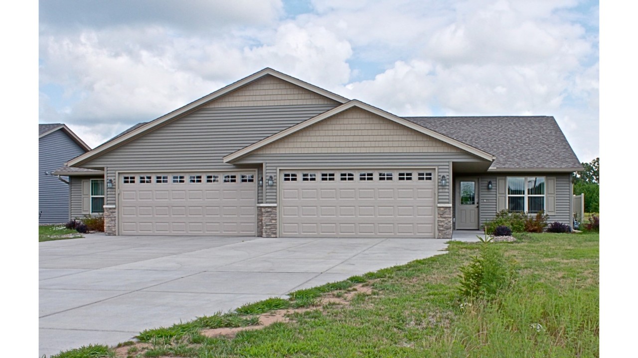 Foxboro Properties (715) 835-6001