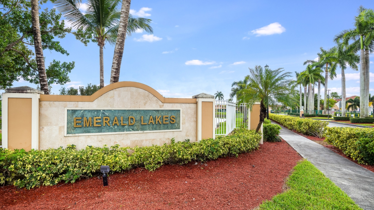 14835 SW 9th Ln-02