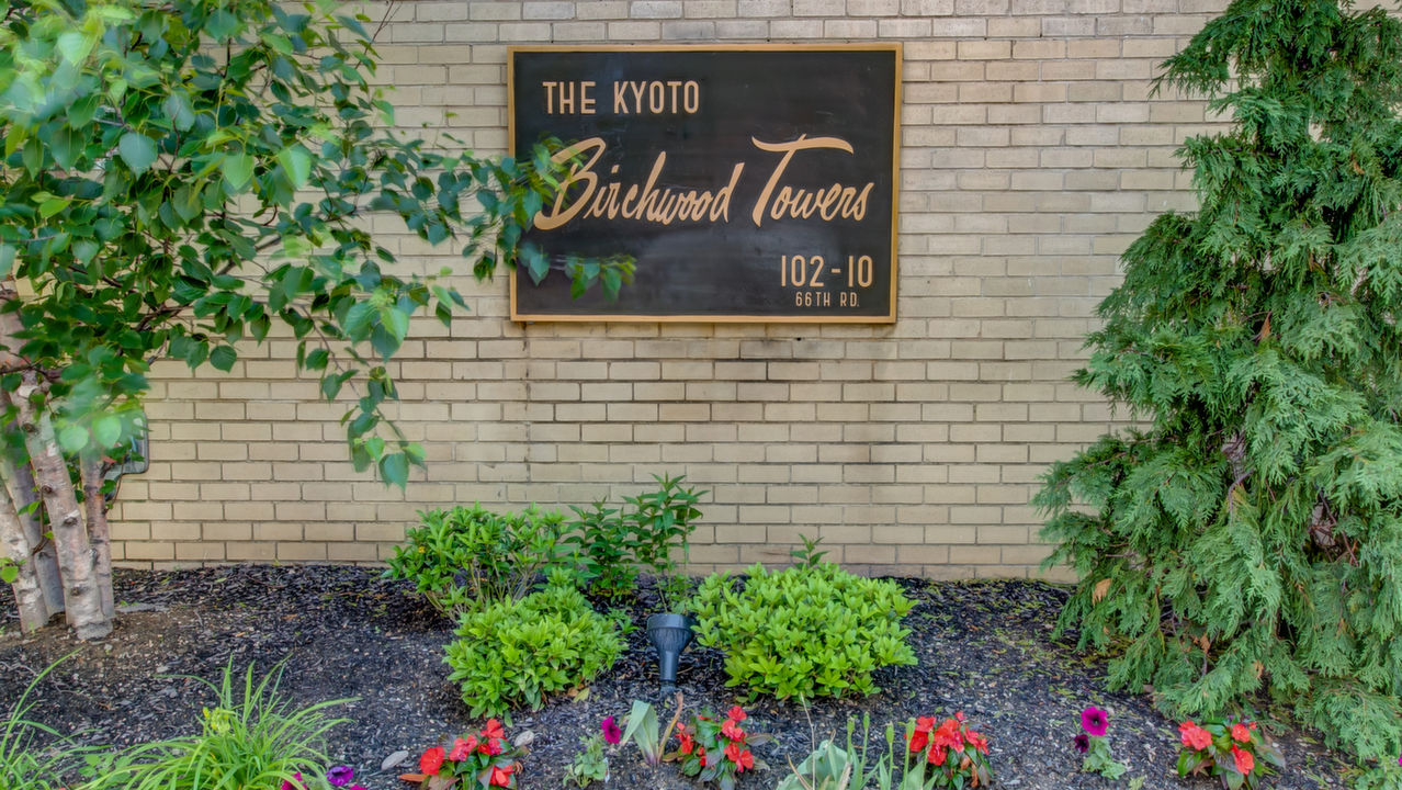 102-10 66th Rd, Forest Hills, NY, 11375 Scene 2