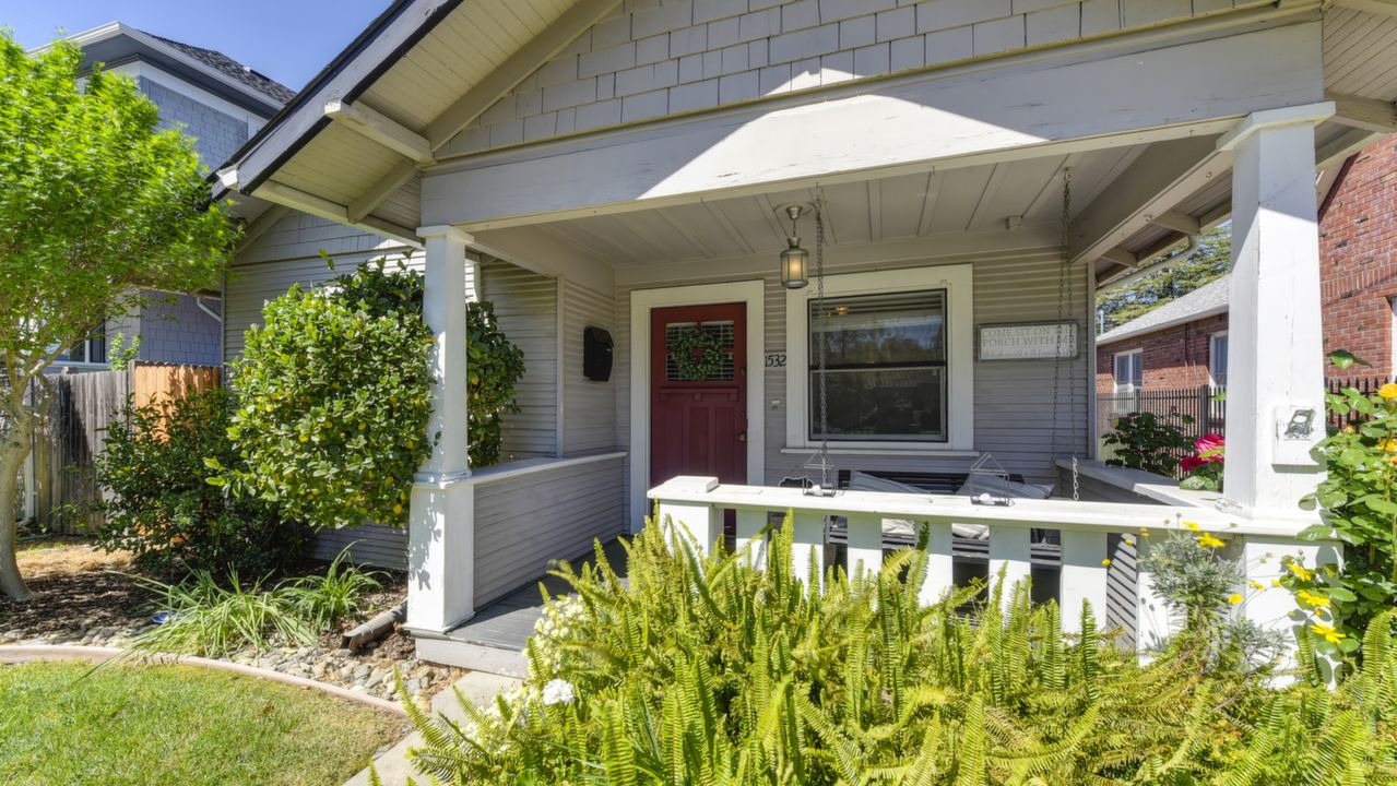 1532 48th St., Sacramento, CA, 95819 Scene 4