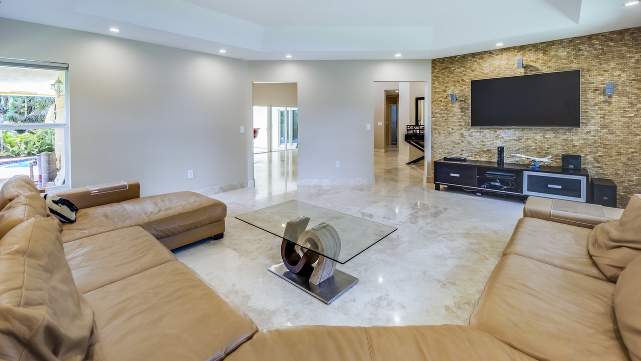 4920-NW-65th-Ave-03