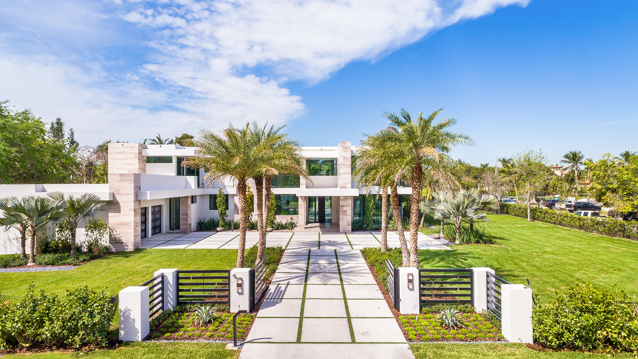10600-SW-61st-Ave-01