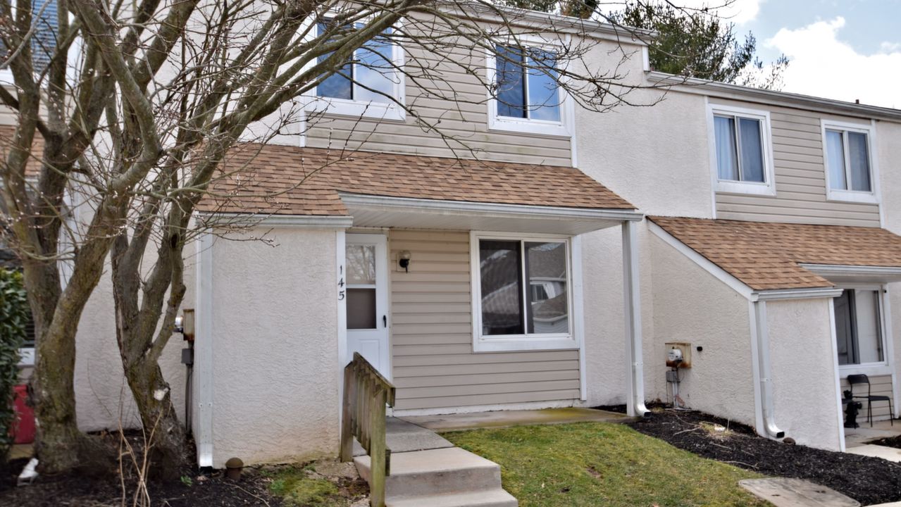 145 Roskeen Ct, Phoenixville, PA, 19460 Scene 1