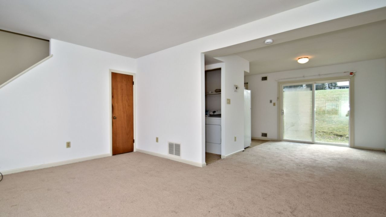 145 Roskeen Ct, Phoenixville, PA, 19460 Scene 2