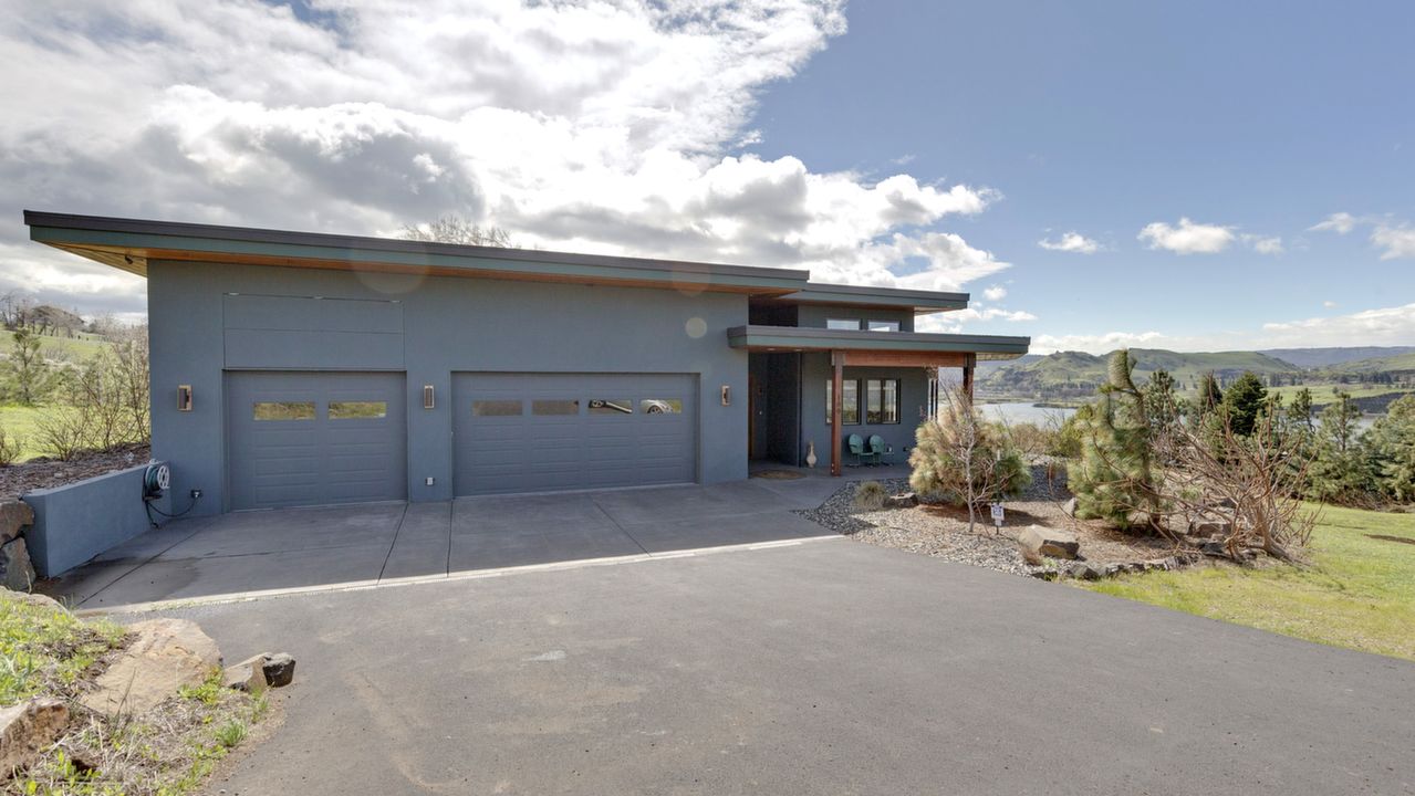 100 Riverview Dr, Lyle, WA, 98635 Scene 1
