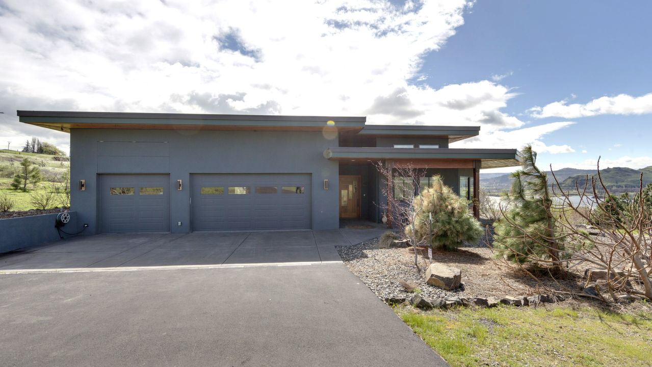100 Riverview Dr, Lyle, WA, 98635 Scene 2