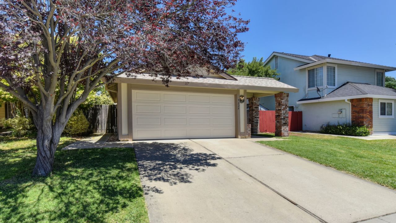 9229 Harrogate Way, Elk Grove, CA, 95758 Scene 2