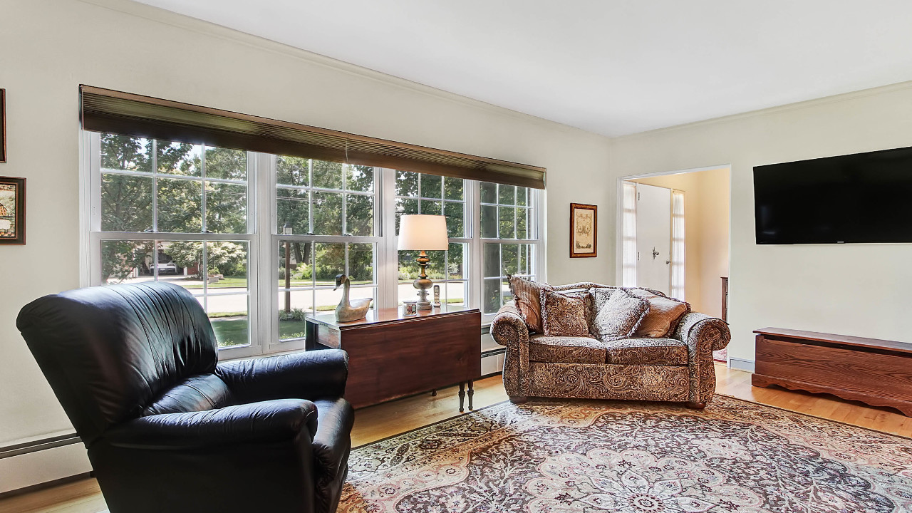 326 Allegheny Ave004