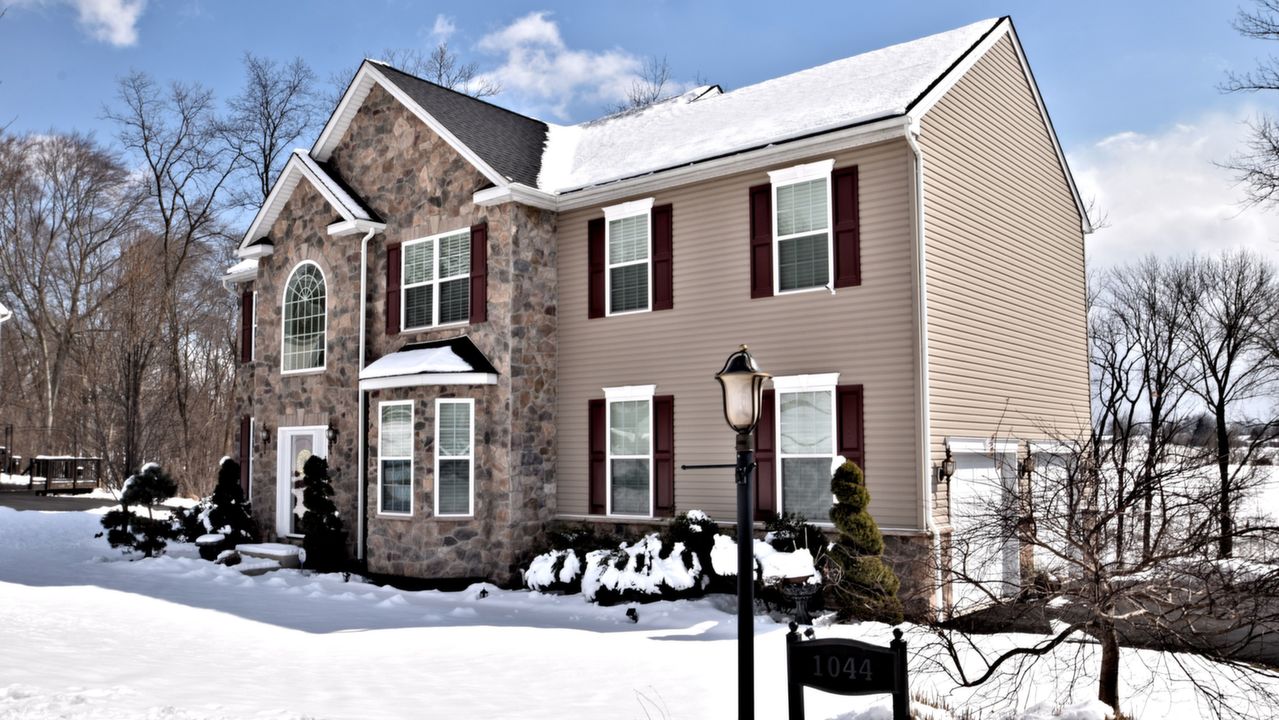 1044 Victor Dr, East Greenville, PA, 18041 Scene 1