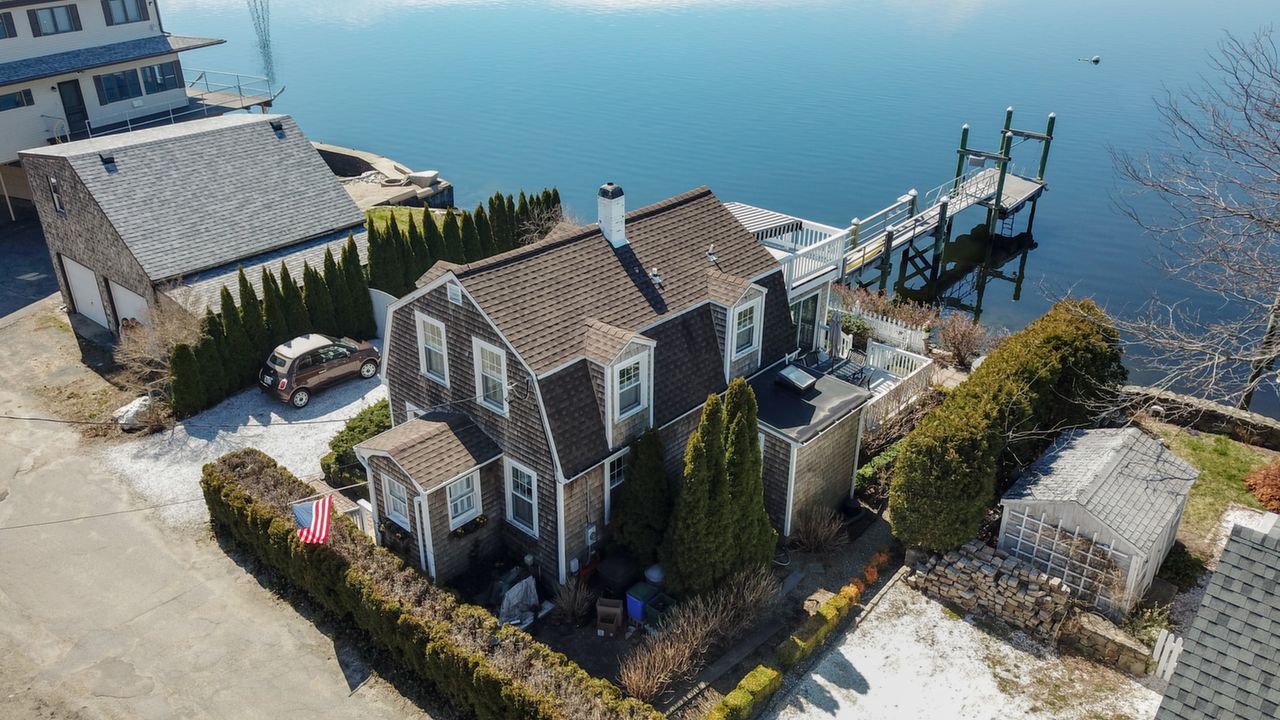 255 Riverside Drive, Tiverton, RI, 02878 Scene 4