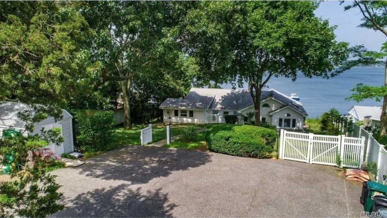 47A Lynn Ave, Hampton Bays, NY, 11946 Scene 3