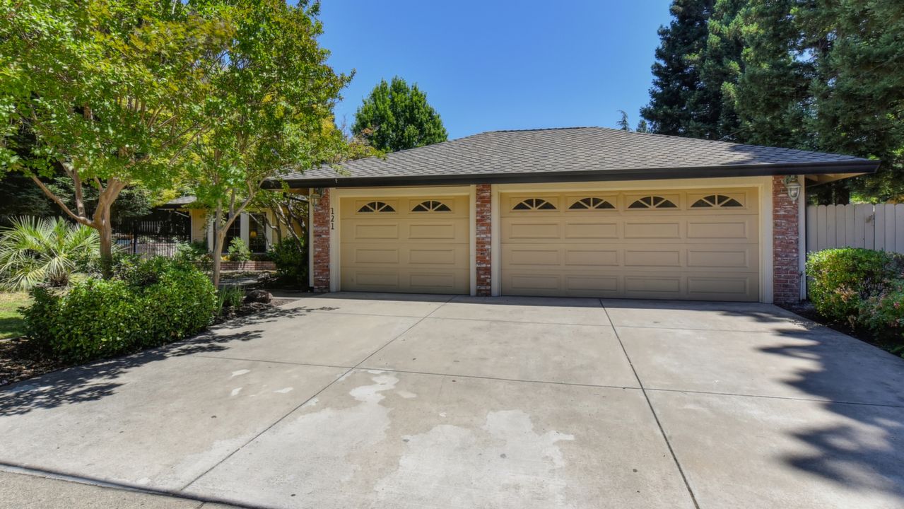 121 Ofria Drive, Folsom, CA, 95630 Scene 2