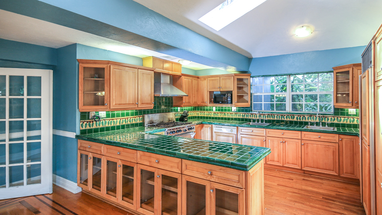 4160-Lybyer-Ave-09