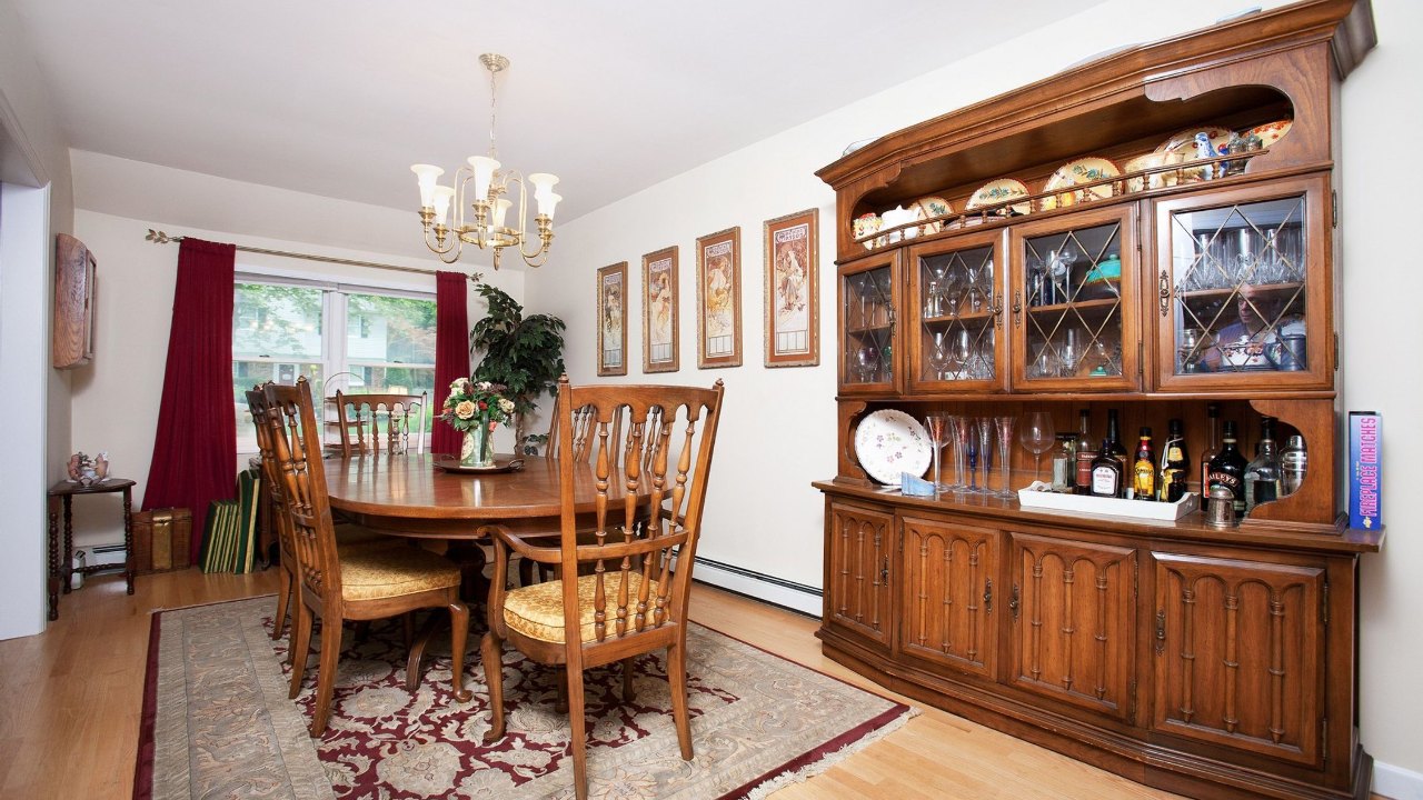 34 Hill Road, Farmingdale, NY, 11735 Scene 3