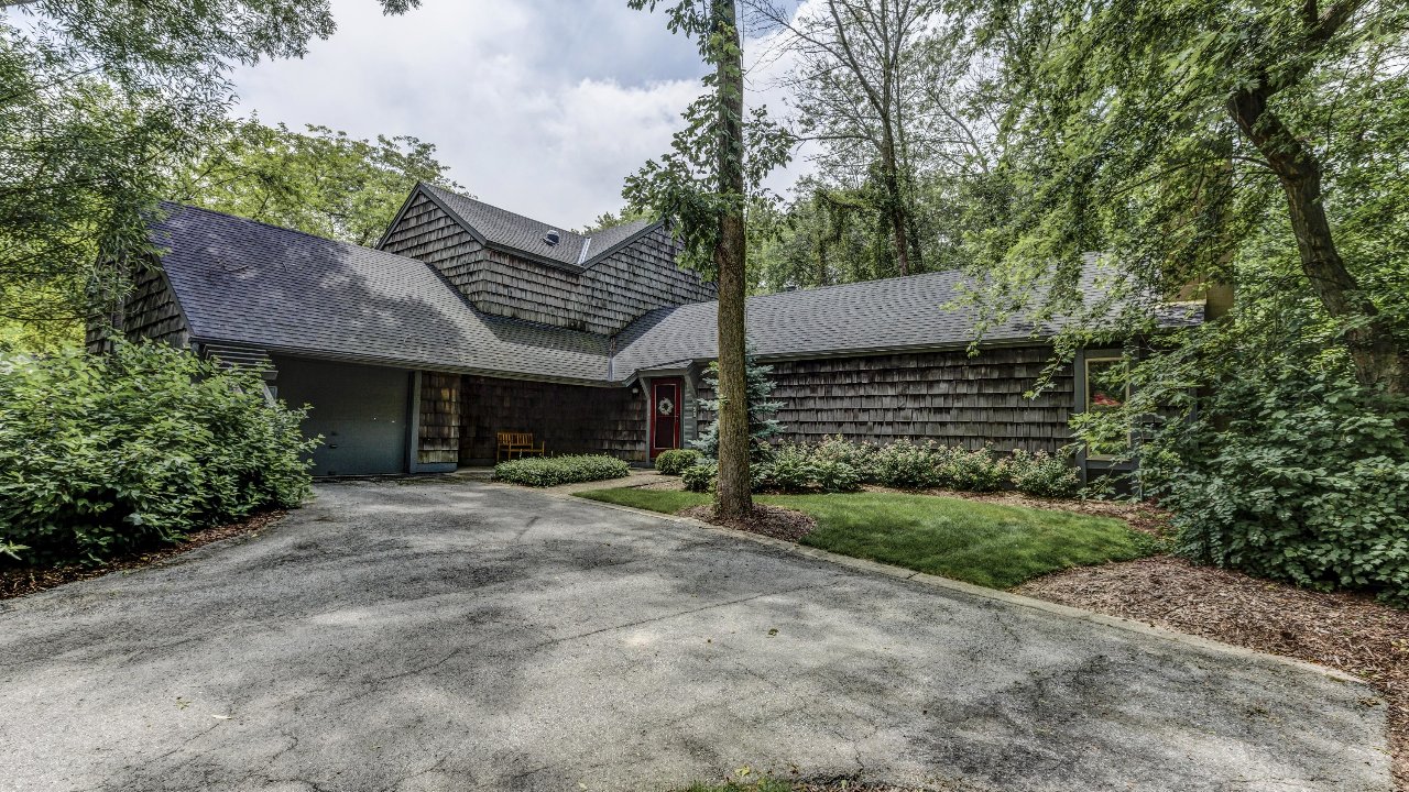 158 Lakefield Ct, Wind Point, WI, 53402 Scene 1