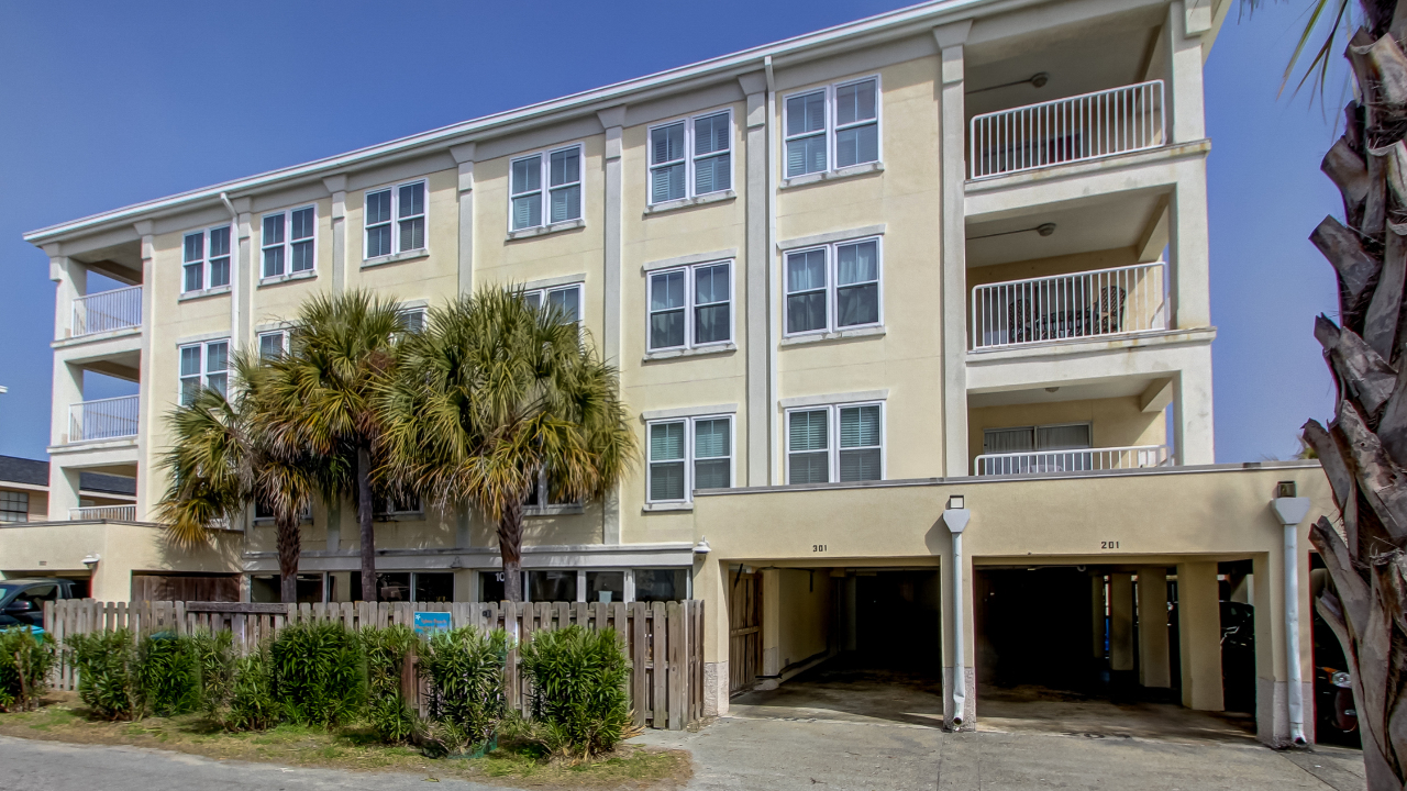 Lovin' Life, Tybee Island, GA, 31328 Scene 1
