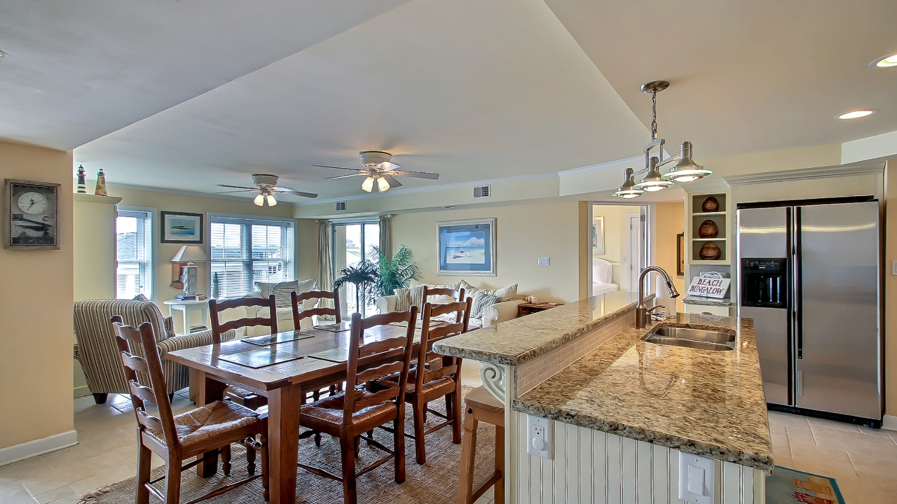 Lovin' Life, Tybee Island, GA, 31328 Scene 4