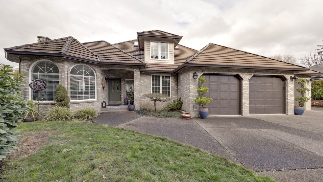 1936 NE 19th Ave, Canby, OR, 97013 Scene 1