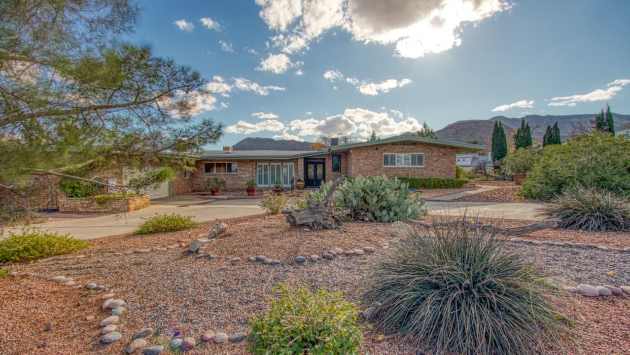 3022 Zion Ln, El Paso, TX, 79904 Scene 1