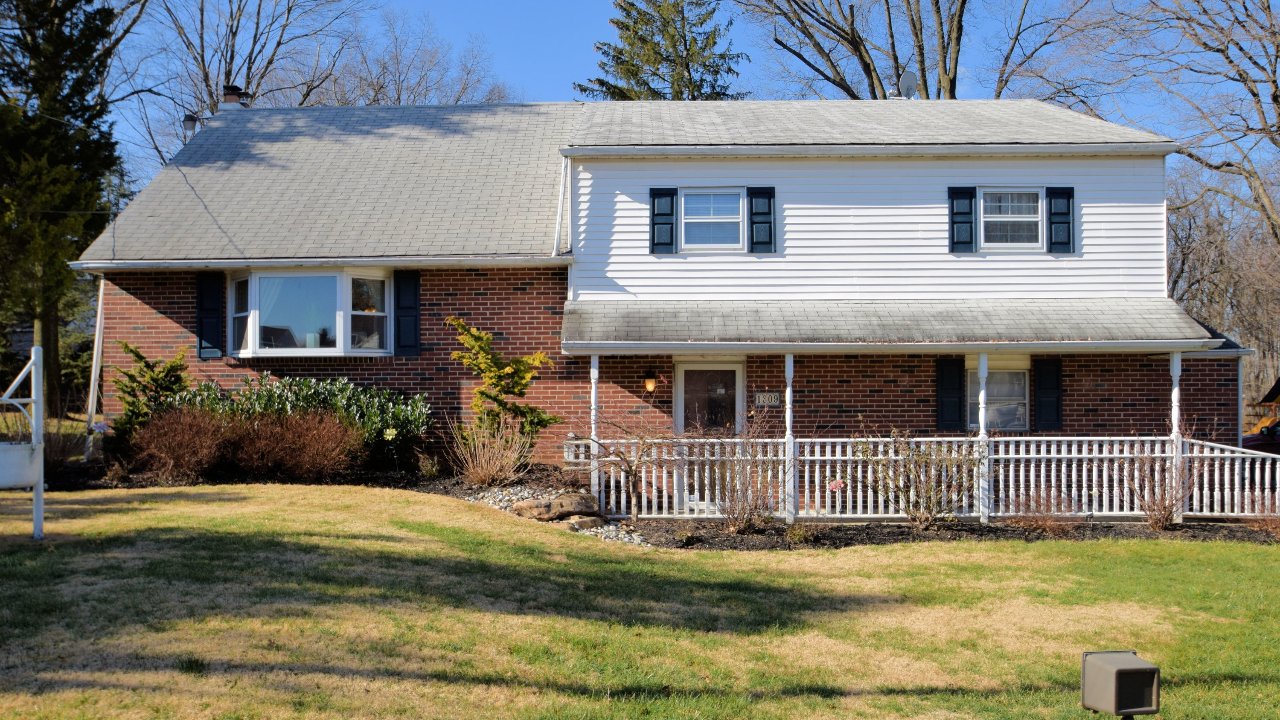 1309 Glen Echo Dr, Huntingdon Valley, PA, 19006 Scene 1