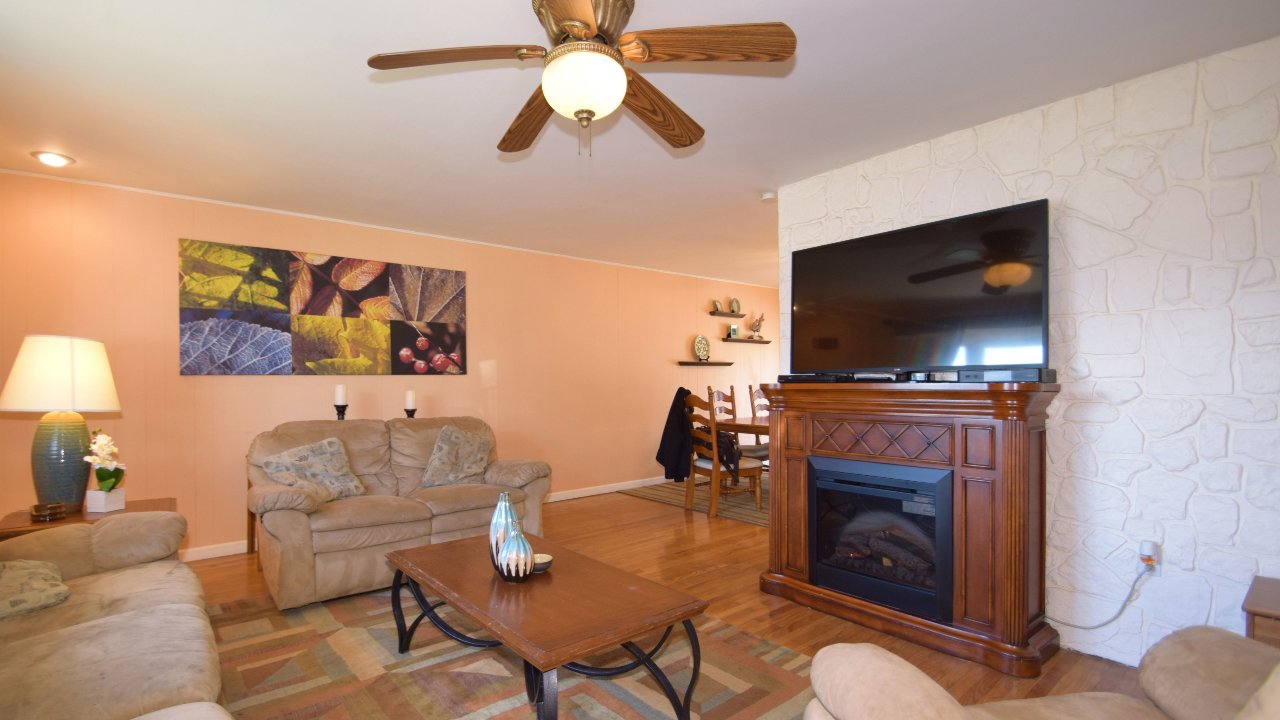 1309 Glen Echo Dr, Huntingdon Valley, PA, 19006 Scene 2