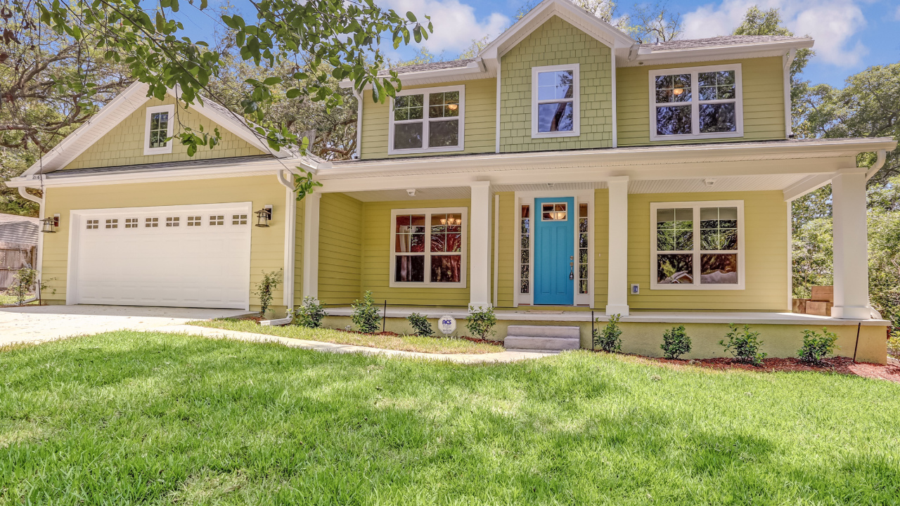 Welcome to 2116 Alachua St!