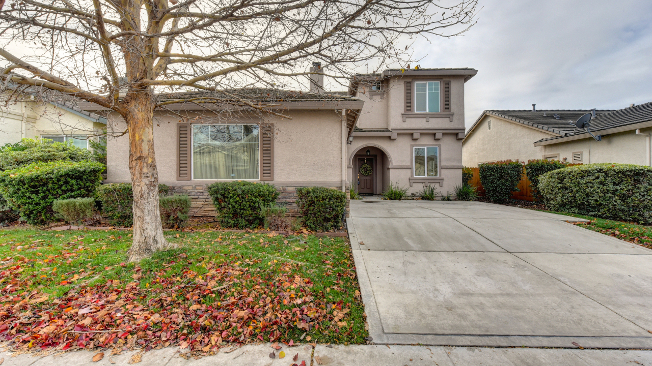 6004 Snow Leopard Cir., Elk Grove, CA, 95757 Scene 1