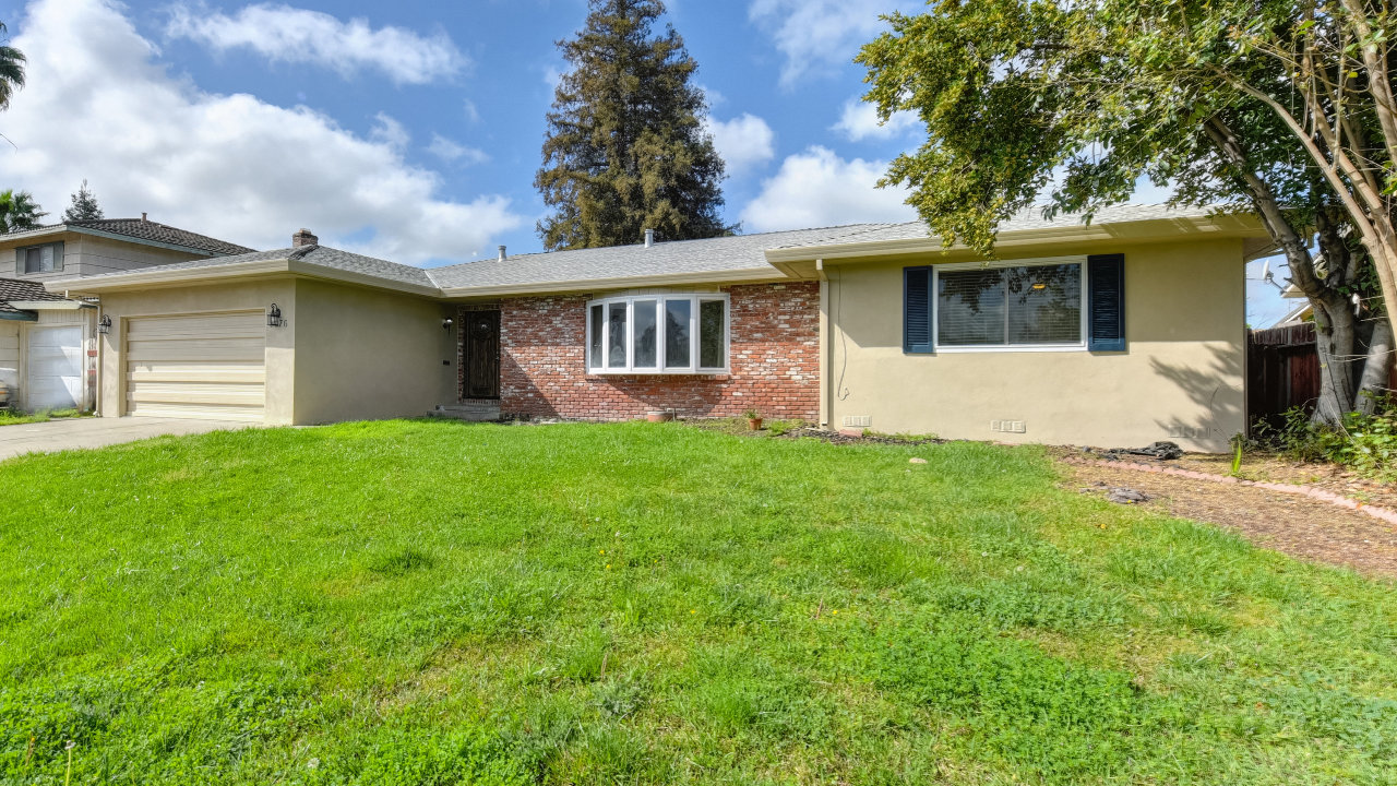 8076 Maybelline Way, Sacramento, CA, 95823 Scene 4