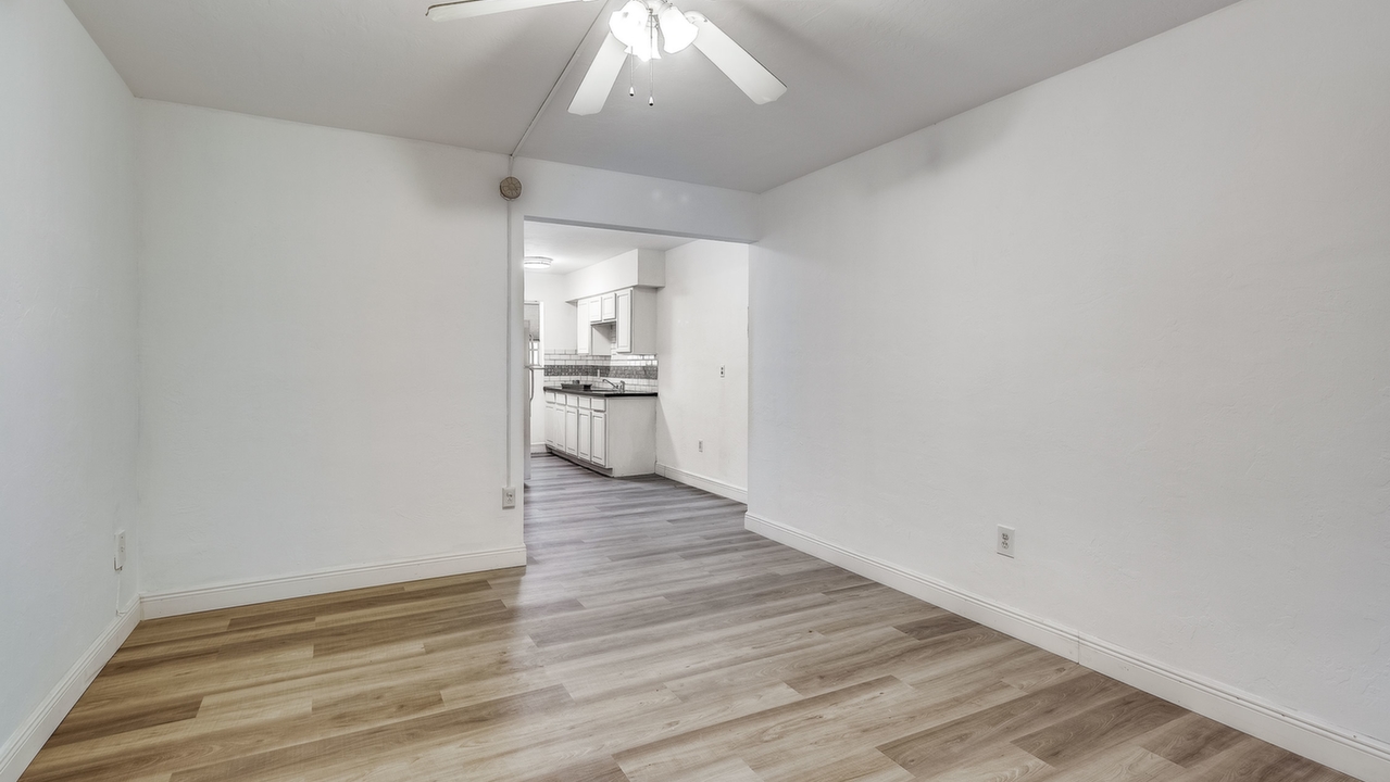 4015-Indian-Ck-Dr-#104-03