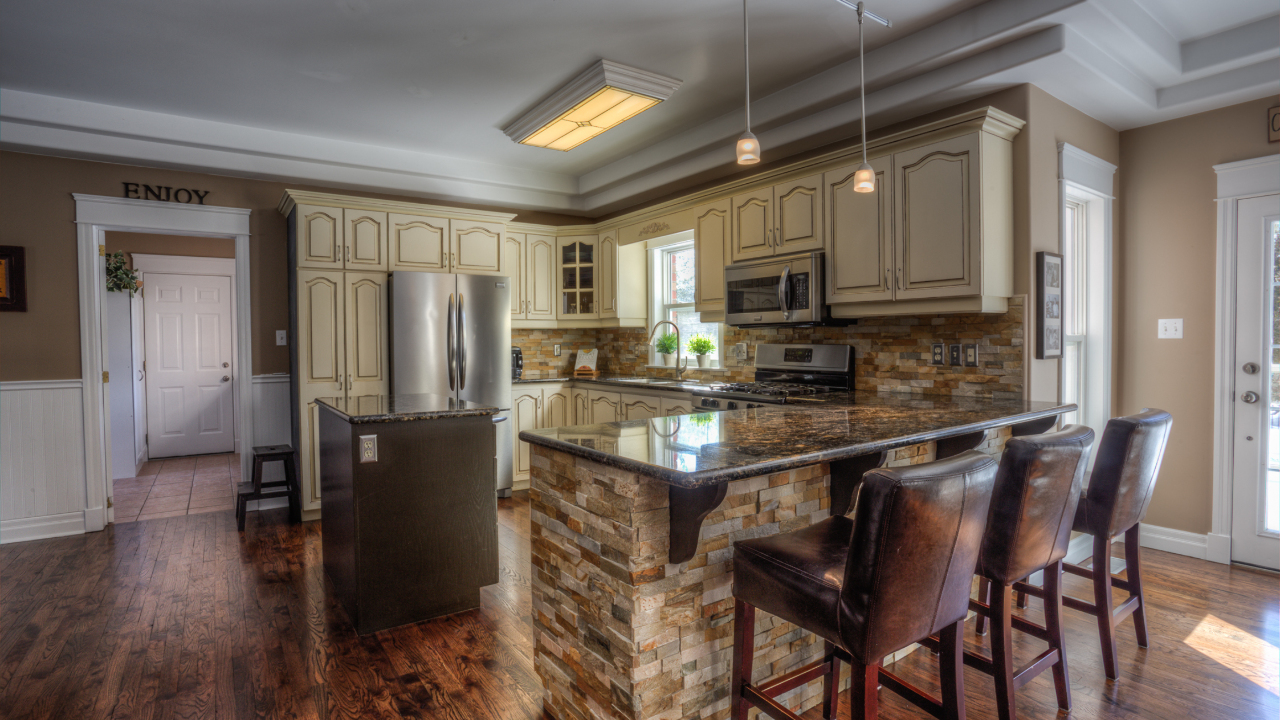 24 Pine Post Road, Keswick, ON, L4P 3C8 Scene 3