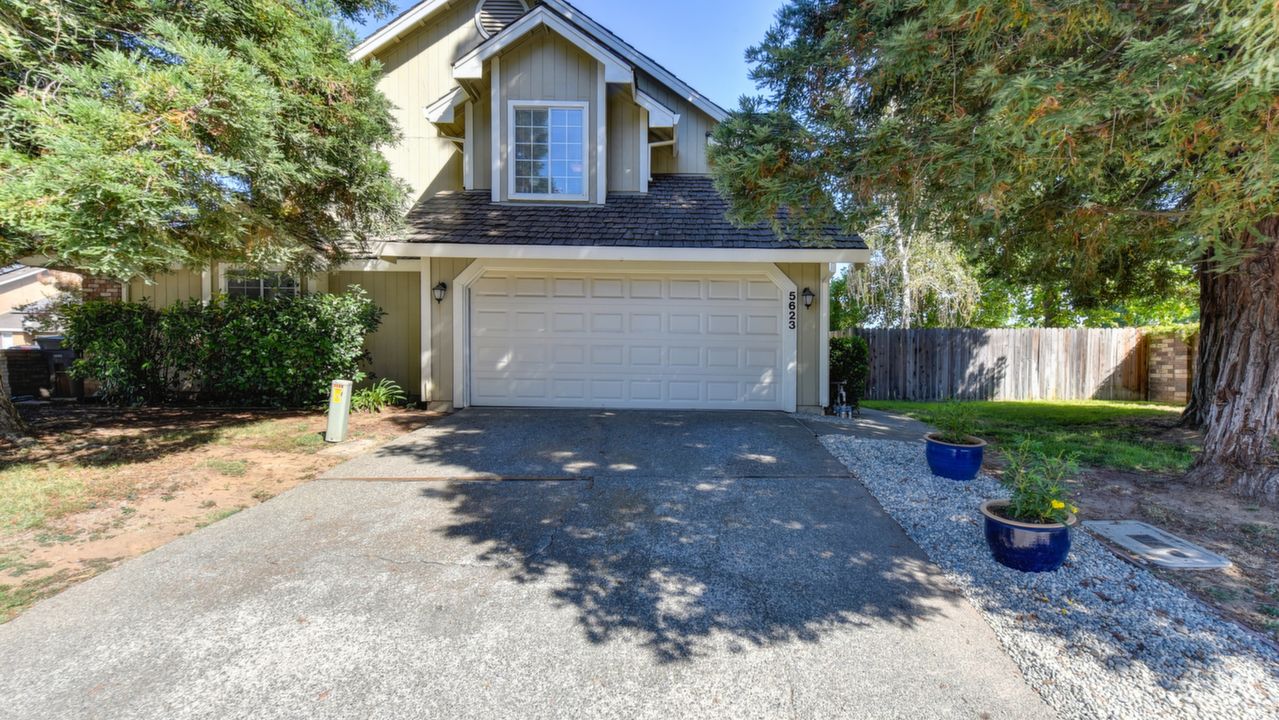 5623 Laguna Park Dr., Elk Grove, CA, 95758 Scene 2